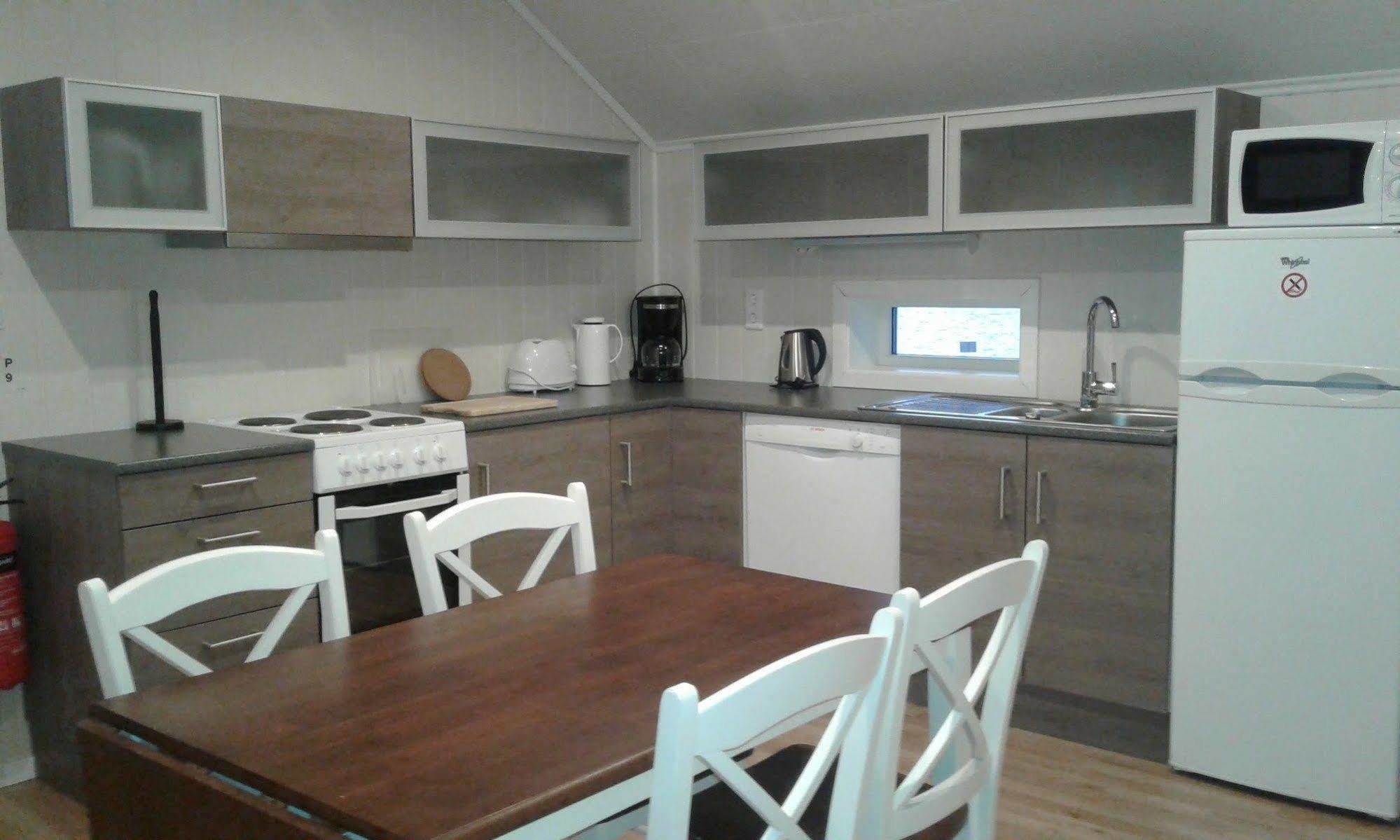 Furoy Hotel Apartments And Boating Sorreisa Екстериор снимка