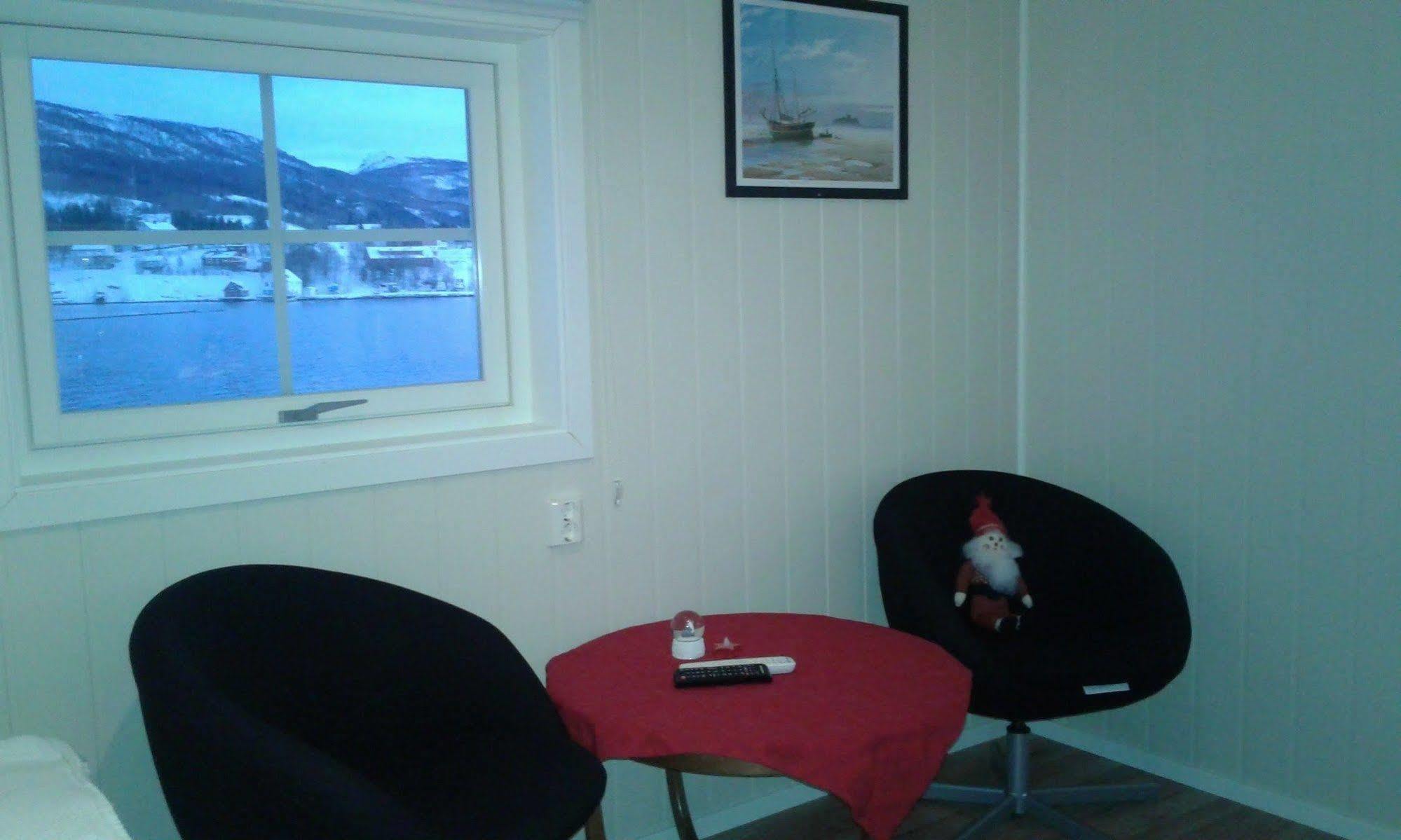 Furoy Hotel Apartments And Boating Sorreisa Екстериор снимка