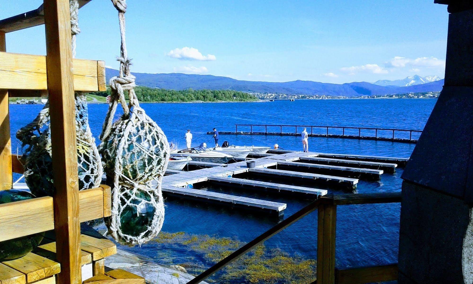 Furoy Hotel Apartments And Boating Sorreisa Екстериор снимка
