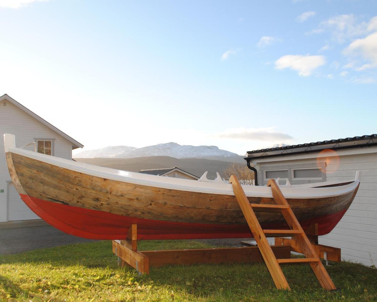 Furoy Hotel Apartments And Boating Sorreisa Екстериор снимка